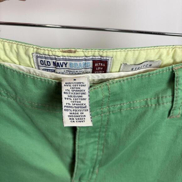 Y2K Old Navy Ultra Low Rise Bright Green Cotton Corduroy Capri Pants Size: 8 - Picture 7 of 7